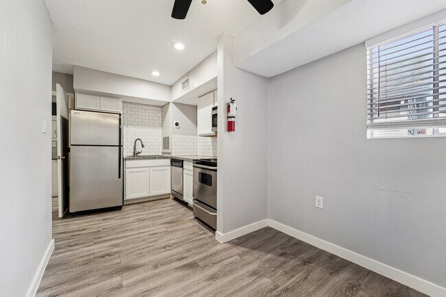 Foto del edificio - 2807 Beauchamp St