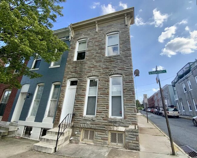 2409 E Fairmount Ave, Baltimore, MD 21224 Townhome Rentals in
