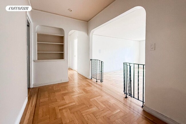Foto del edificio - 2685 Creston Ave
