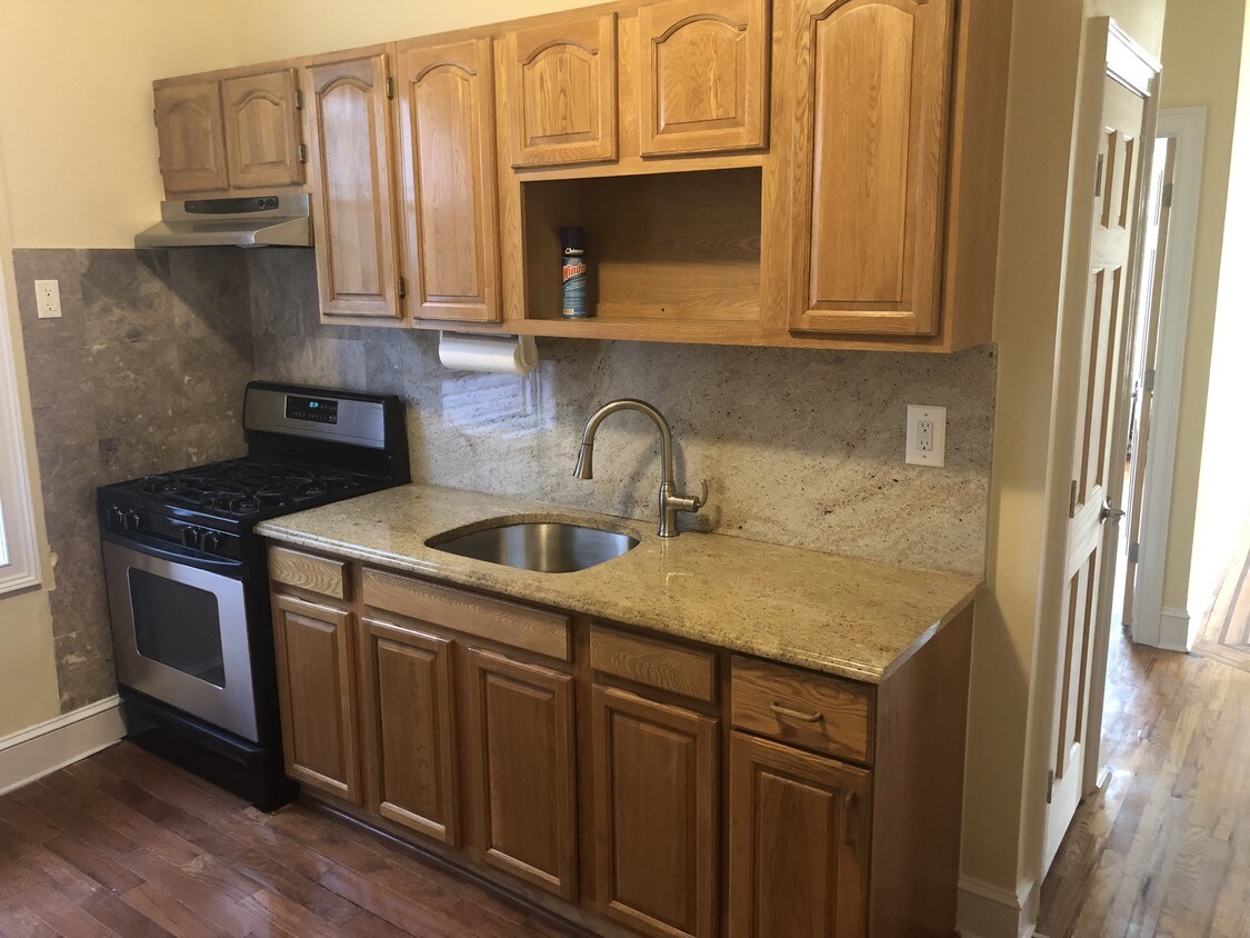 Foto principal - 30-48 12th St