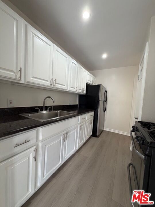 Building Photo - 1717 S Burlington Ave