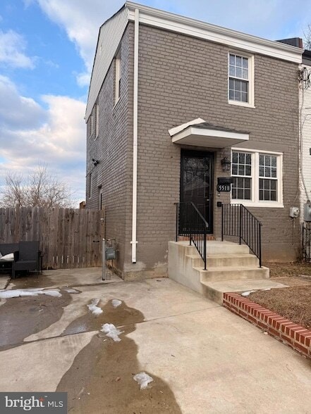 Photo - 5518 B St SE Townhome
