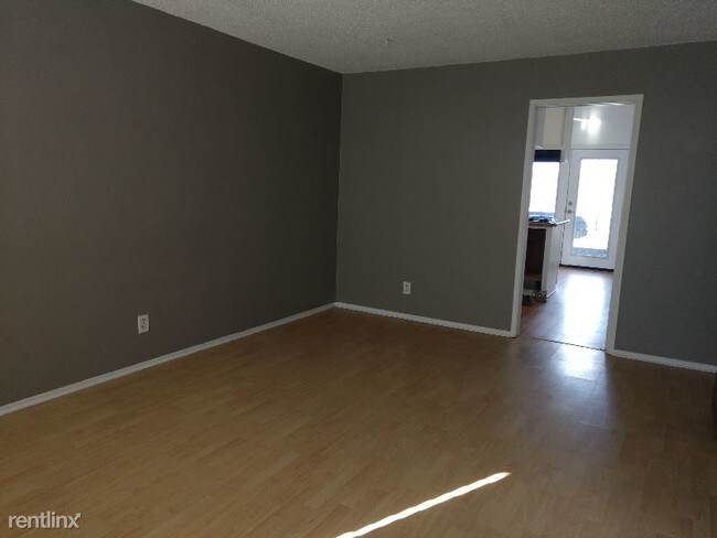 Building Photo - 4915 Catamaran St