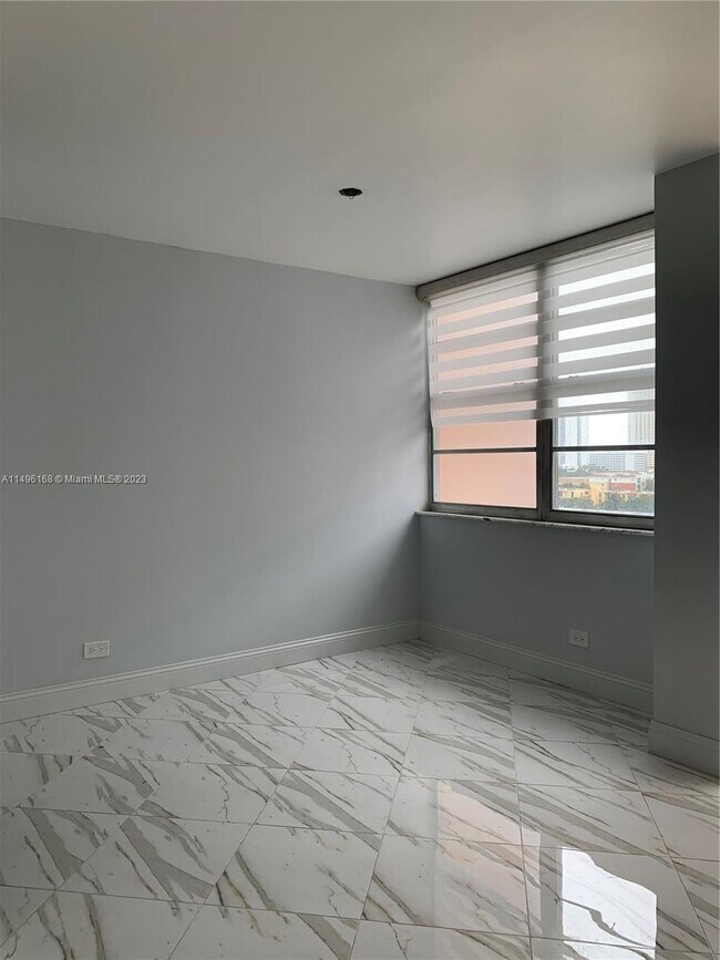 Foto del edificio - 251 174th St
