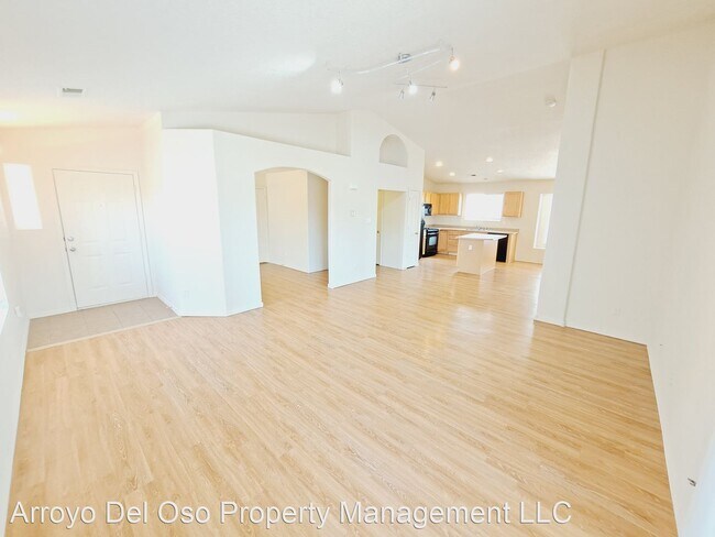 Building Photo - 3 br, 2 bath House - 2860 Desert Sage Ave SW
