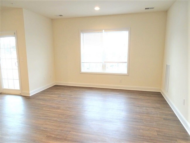 Building Photo - 18 Pequea Manor Dr