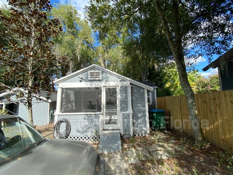 249 Orange Pl, Maitland, FL 32751 House for Rent in Maitland, FL