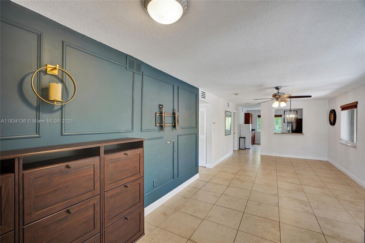 Foto principal - 6235 SW 47th Manor