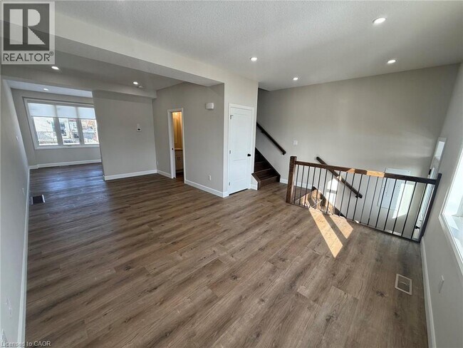 Photo du bâtiment - 675 Princess St