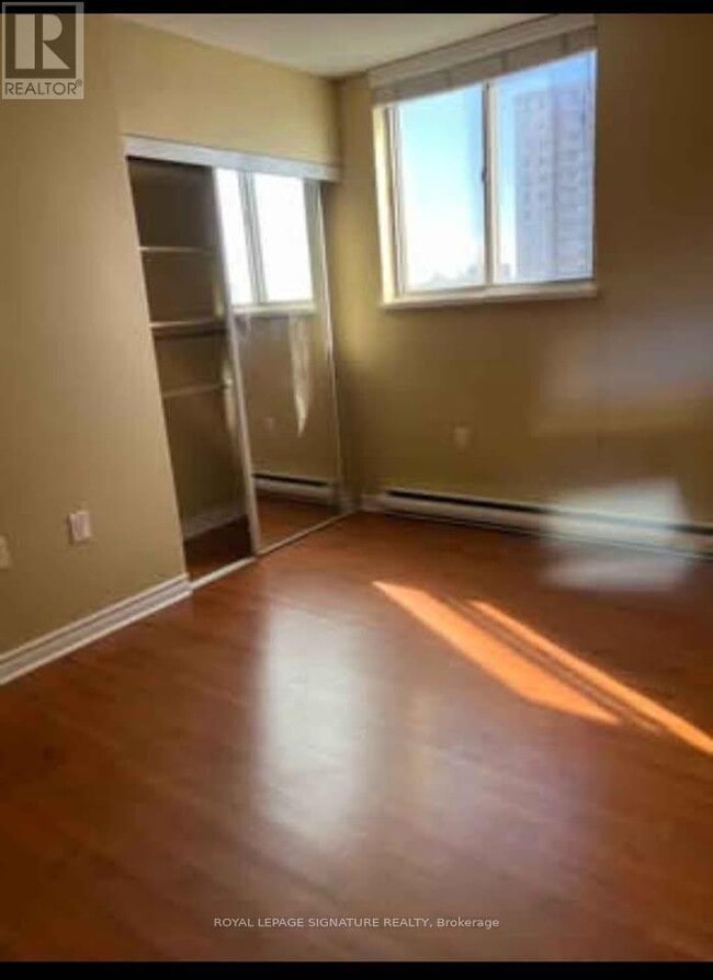 Building Photo - 49 Silverstone Dr