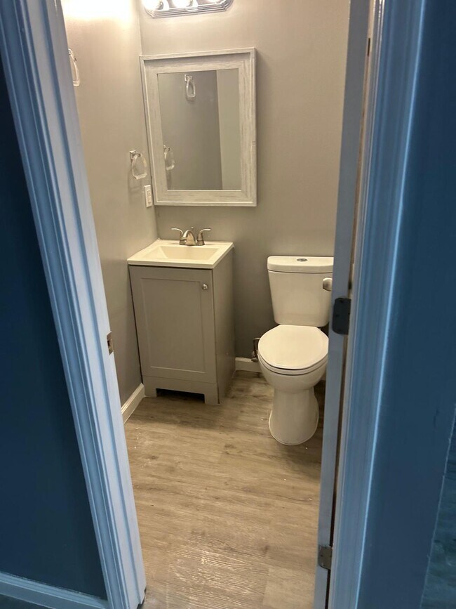 Foto del edificio - 2713 Evans Mill Dr