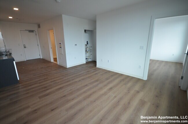 Building Photo - 89 Brighton Ave