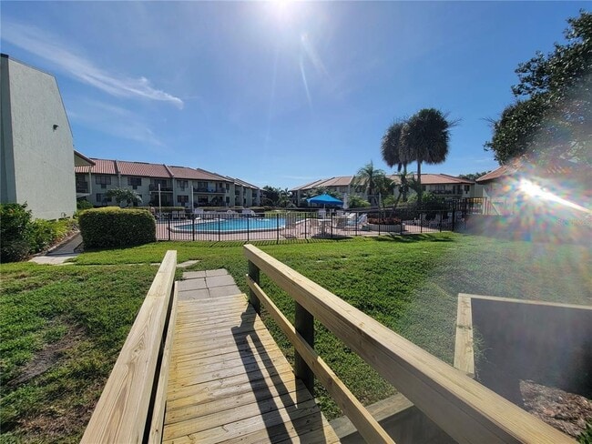 Building Photo - 1515 Pinellas Bayway S