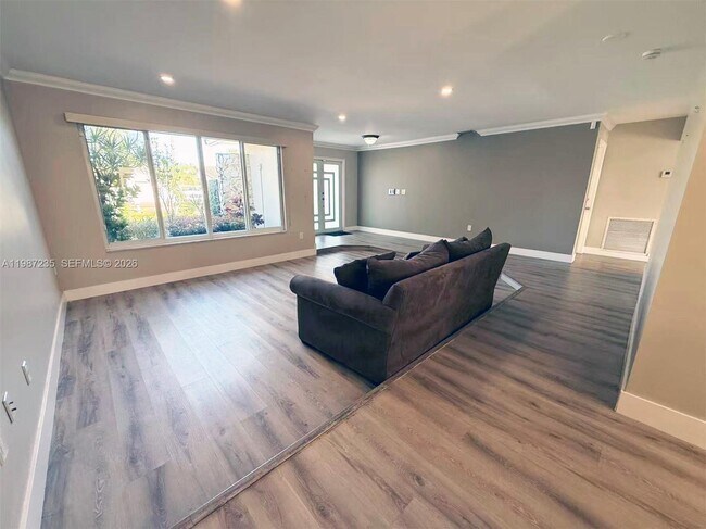 Foto del edificio - 1804 SW 104th Ct