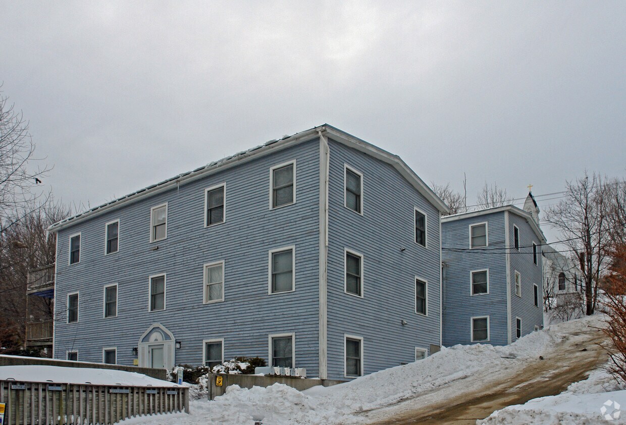 Building Photo - 1-7 Elm St
