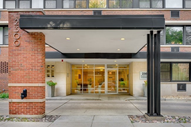 Photo - 2300 N Commonwealth Ave Apartment