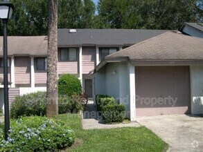 Building Photo - 135 Olive Tree Cir