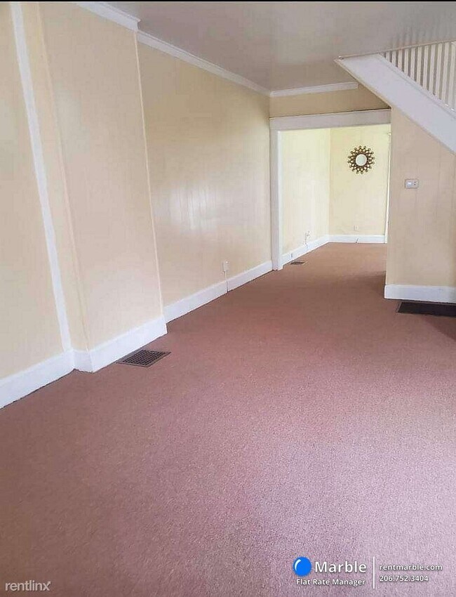Foto del edificio - 3 br, 1 bath House - 1451 Montcalm St