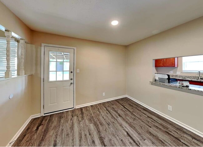 Foto del edificio - 10014 Catlett Ln