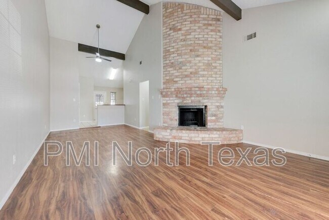 Building Photo - 500 Augustine Dr