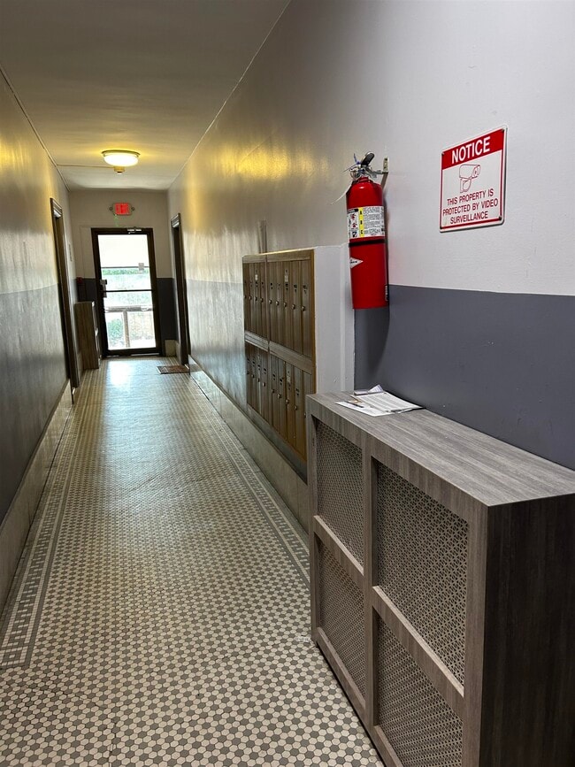 Building Photo - 287 Lawton Ave