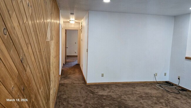 Foto del edificio - 1335 W Scenic Dr