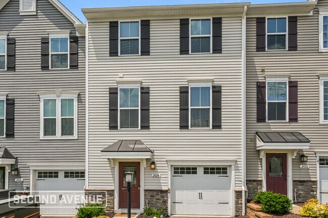 Building Photo - 2024 Cade Dr