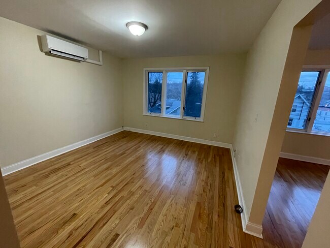 Dining room - 88 Sedgwick Ave