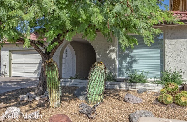 Building Photo - 2 br, 2 bath House - 7842 E Mackenzie Dr