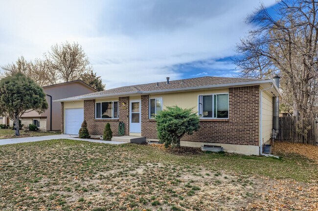 Building Photo - 3857 Fetlock Cir