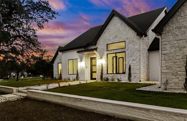 Building Photo - 208 Stonegate Ln