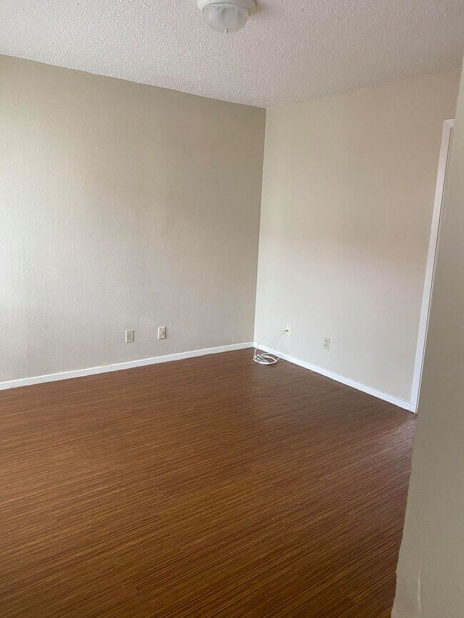 Building Photo - Sunchase 209 N/M