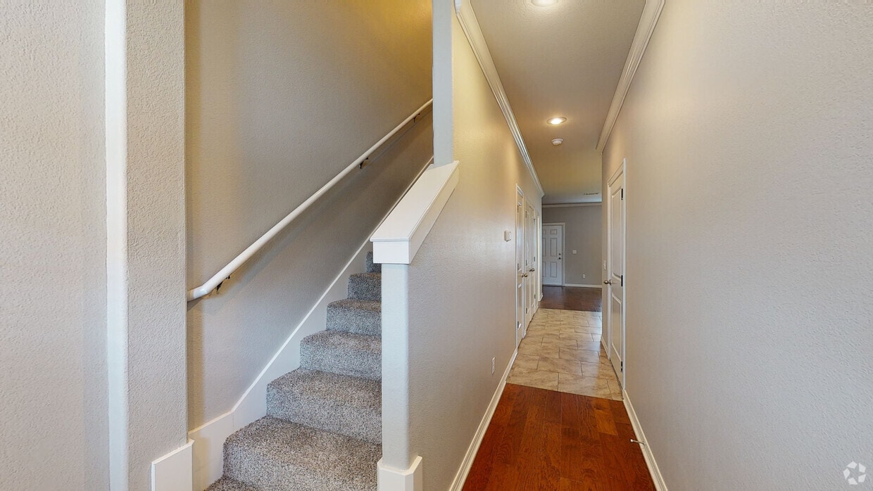 Photo - Towne Park Apartments