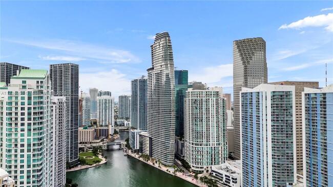 Foto del edificio - 300 Biscayne Blvd Way