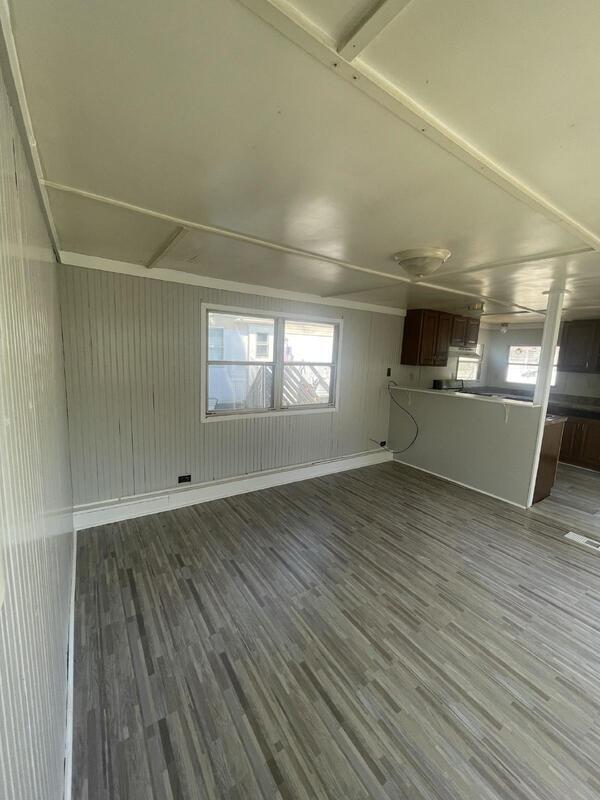 Foto del edificio - 140 N Pleasant Ave