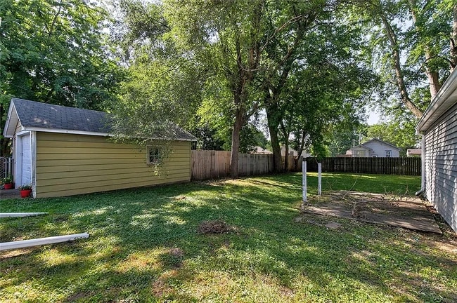 Building Photo - 3007 Garfield Ave