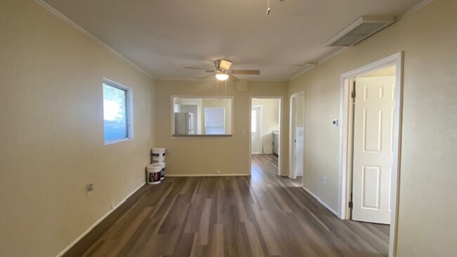 Foto del edificio - 1107 Colleton Drive (LEASE ONLY)