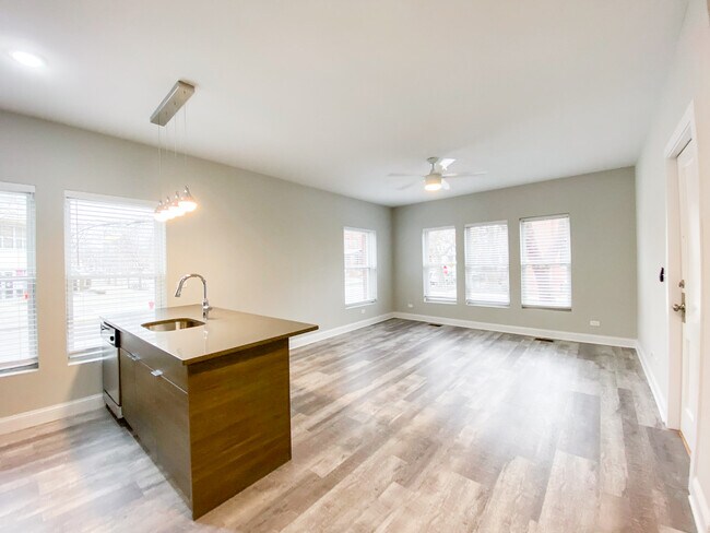 Foto del edificio - 2236 W Byron St