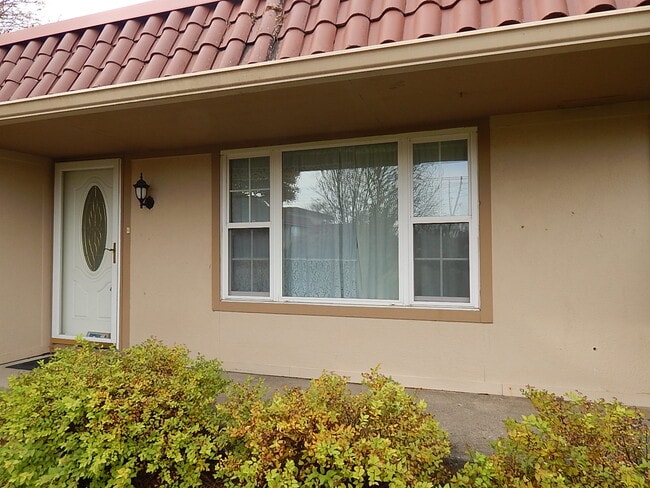 Building Photo - 8345 Paso del Norte Ct