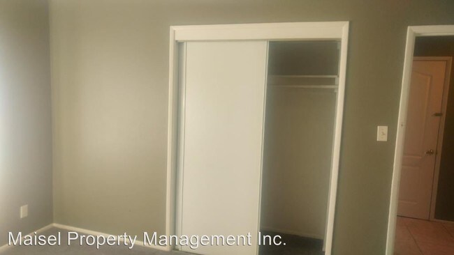 Foto del edificio - 4 br, 2 bath House - 9890 BURR STREET