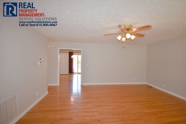Foto del edificio - Adorable brick home in Smyrna! Attached Ga...