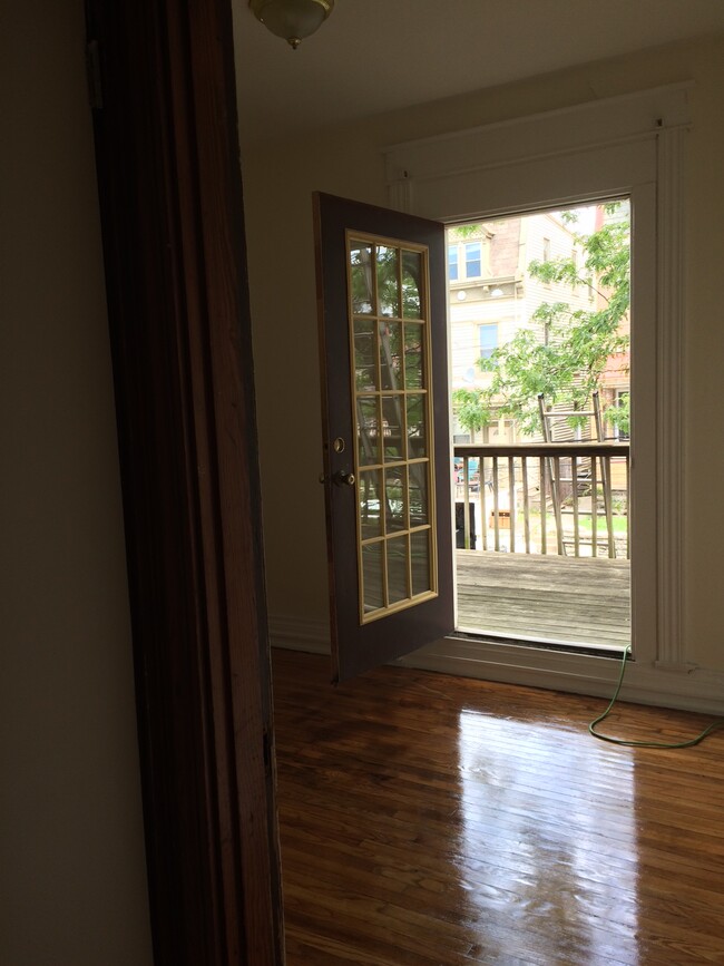 Building Photo - 217 Bosley St