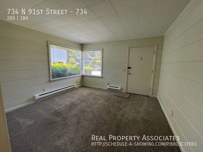 Building Photo - Pet Friendly, 2 bed, 1 bath, ramble style ...