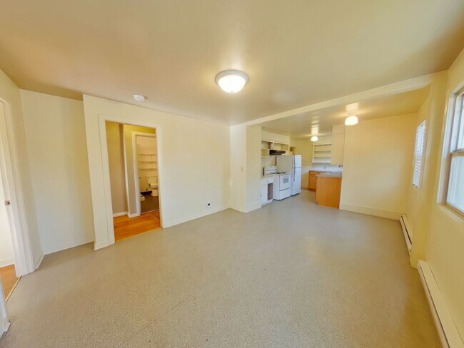 Foto del edificio - Campus 4 Bedroom