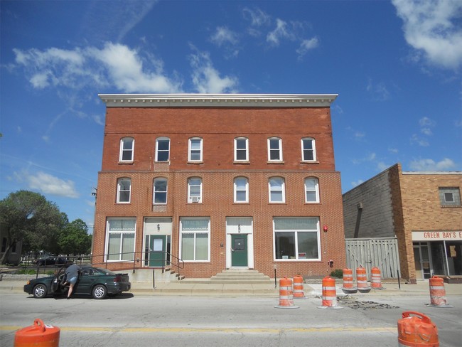 Building Photo - 409 N Broadway