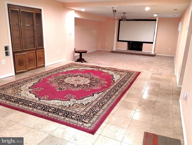 Foto del edificio - 7216 Hansford Ct