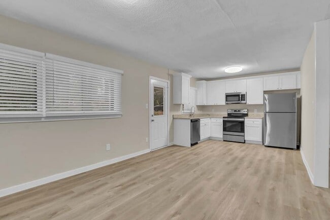 Building Photo - 339 E 600 S