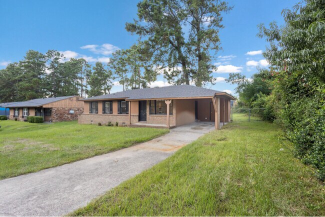 Foto del edificio - 2835 Lumpkin Rd