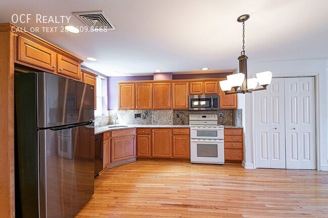 Foto del edificio - East Passyunk Bi-Level Two Bedroom / Two F...