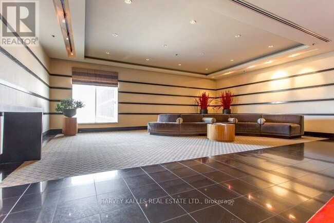 Building Photo - 8 Park Rd